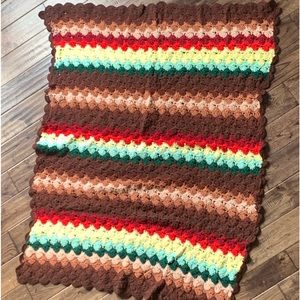 Vintage hand crochet lap blanket. Throw blanket
